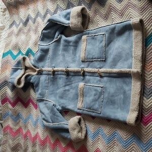 Dusty blue shearling faux leather parka size medium with toggles hooded medium